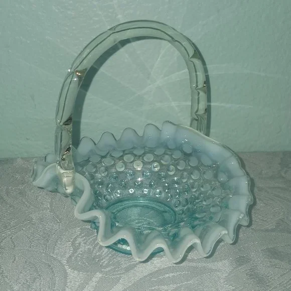 Vintage Fenton Hobnail Blue Opalescent Basket - Picture 2 of 6